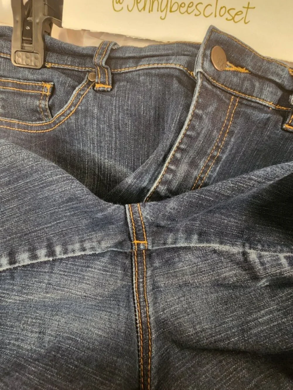 New York & Co size 14 low rise / wide leg capri length jeans